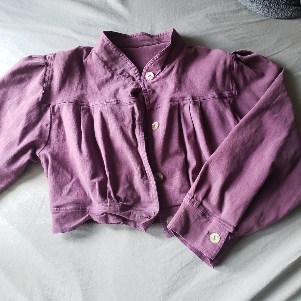 Cropped Jacket w/ Puffer Sleeves